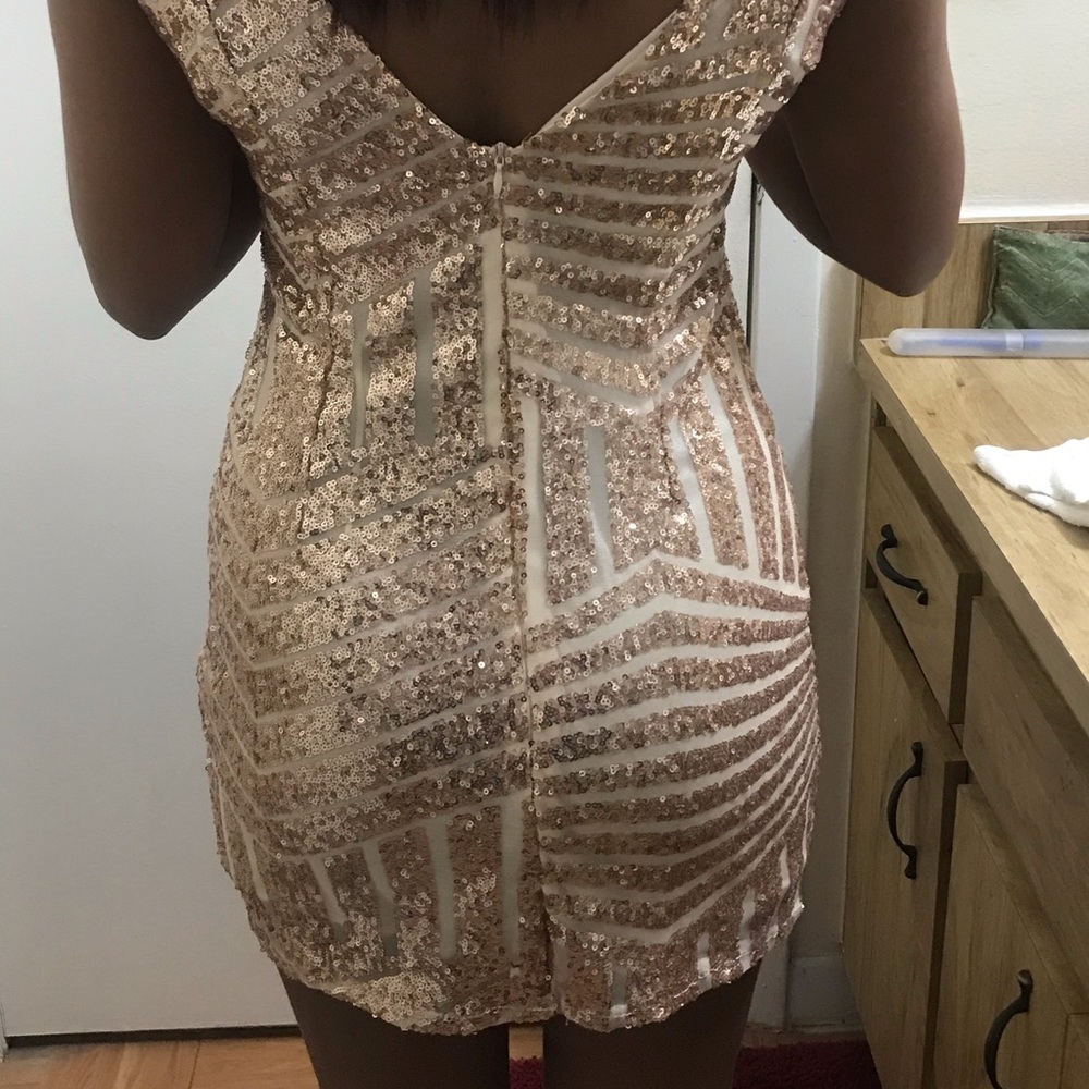 Dress - Picture 2 of 2